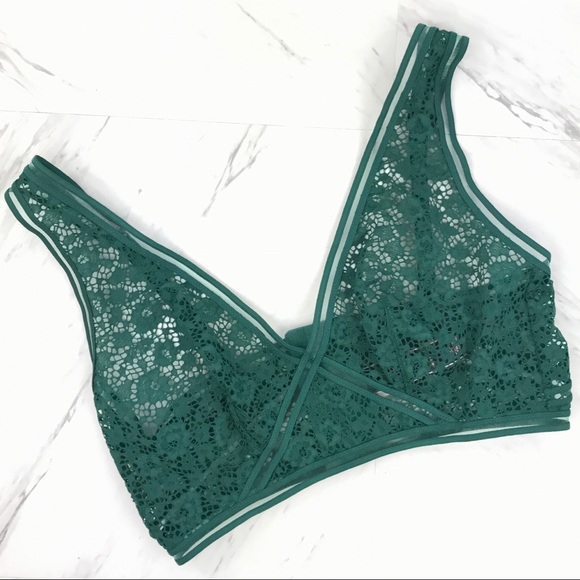 [Victoria’s Secret] Very Sexy Lace Bralette S - Picture 3 of 8
